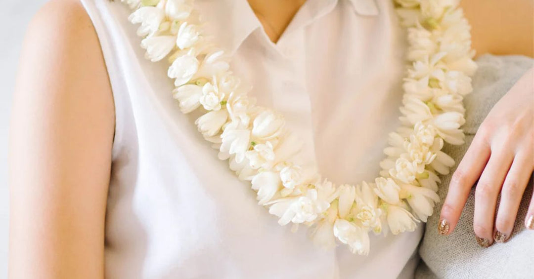 How To Match Your Wedding Lei to Your Bouquet