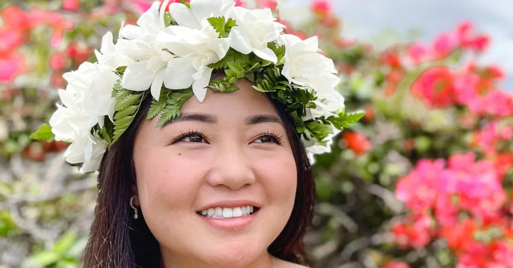 Choosing a Bridal Lei: Style and Bridal Dress Considerations