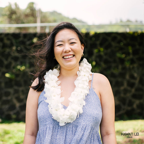 Paradise Triple Orchid Lei (White) - Hawai'i Lei Stand - Lei Shipping