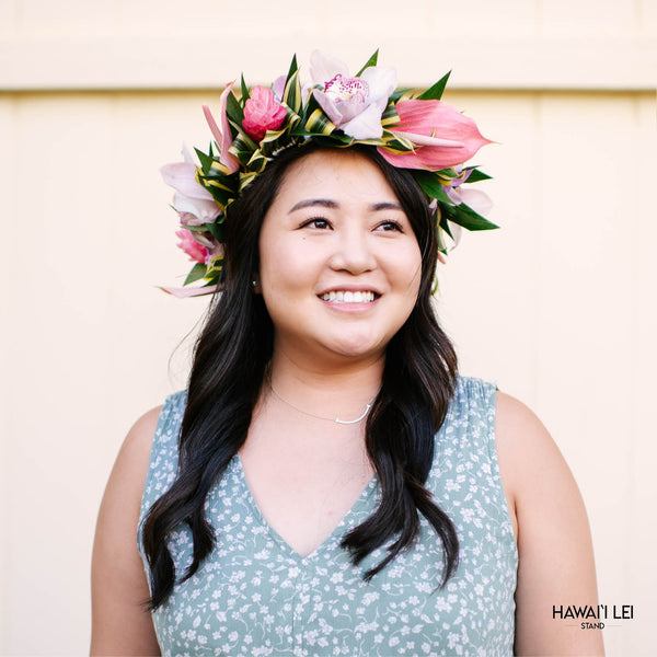 Tropical Haku (Seasonal Colors Vary) - Hawai'i Lei Stand - Lei Shipping