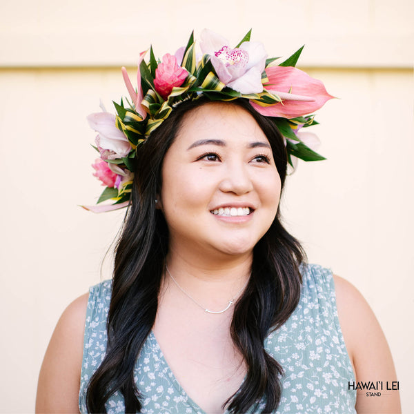 Tropical Haku (Seasonal Colors Vary) - Hawai'i Lei Stand - Lei Shipping