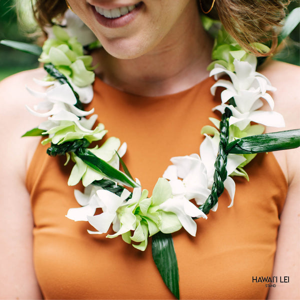 Orchid Wrapped With Ti Leaf Lei (White & Green) - Hawai'i Lei Stand - Lei Shipping